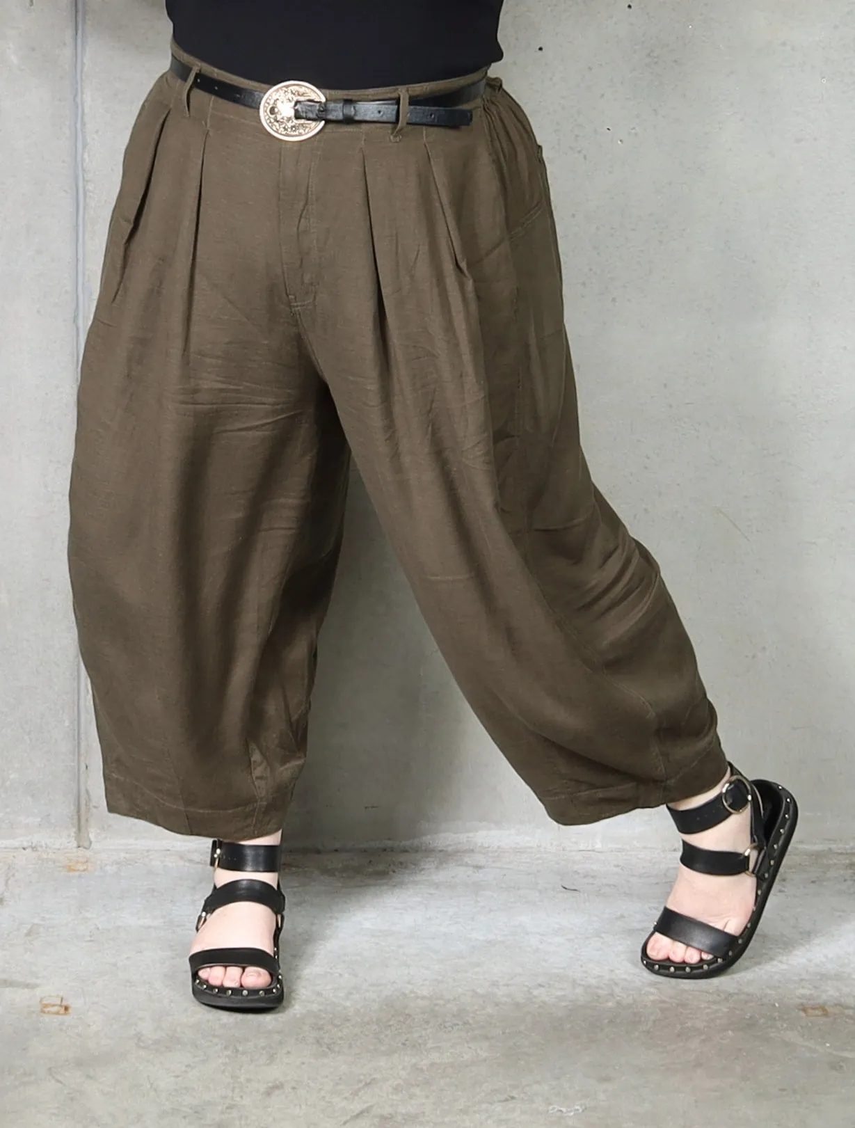 Let's Dance Pleat Pant - Khaki