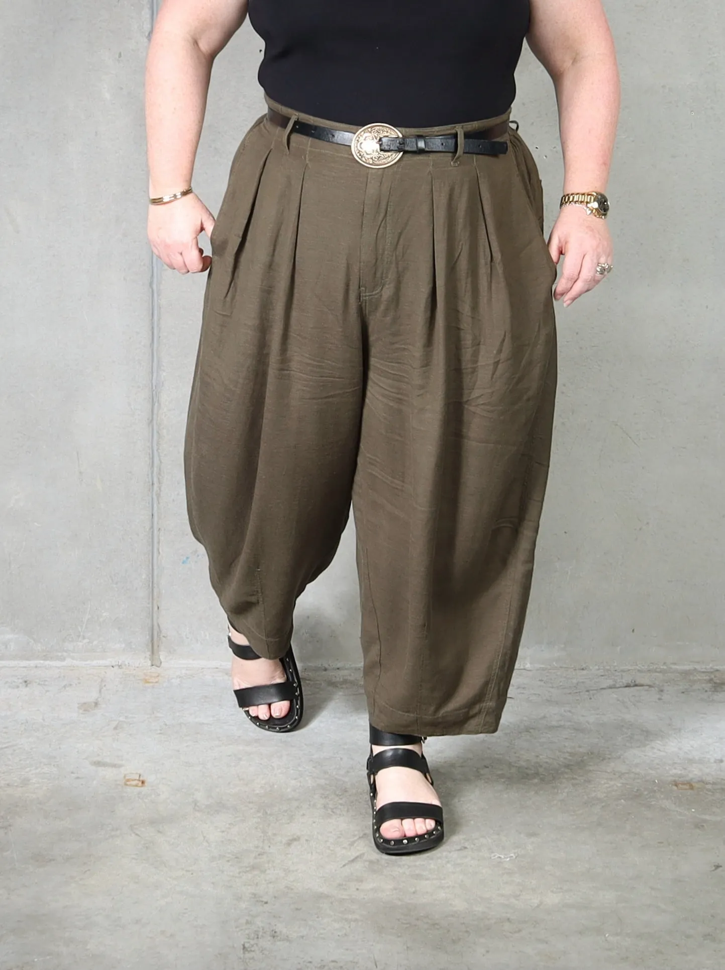 Let's Dance Pleat Pant - Khaki